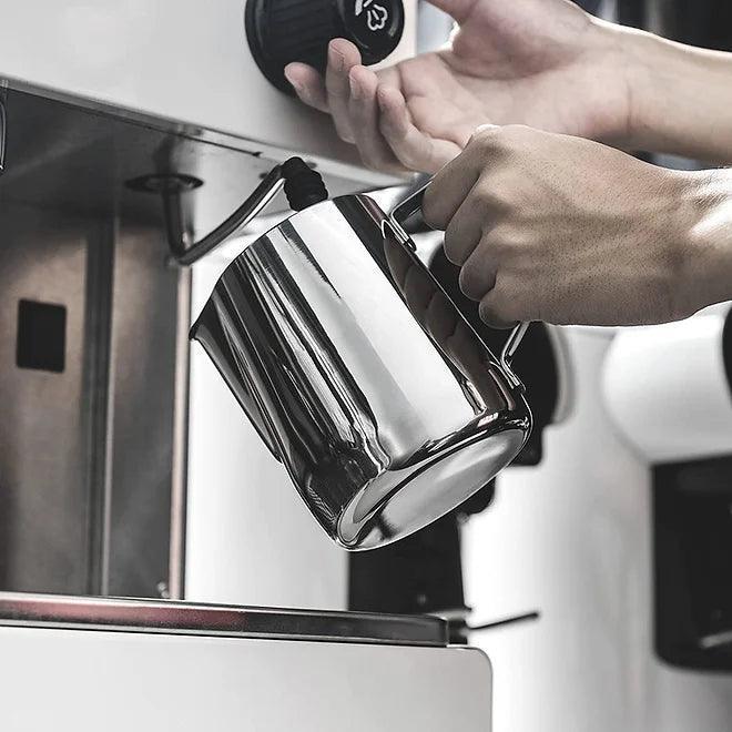 Barista Milk Jug, 600ml, in Stainless Steel (Best Before 29-12-2030) - Caffe' Buongiorno Store