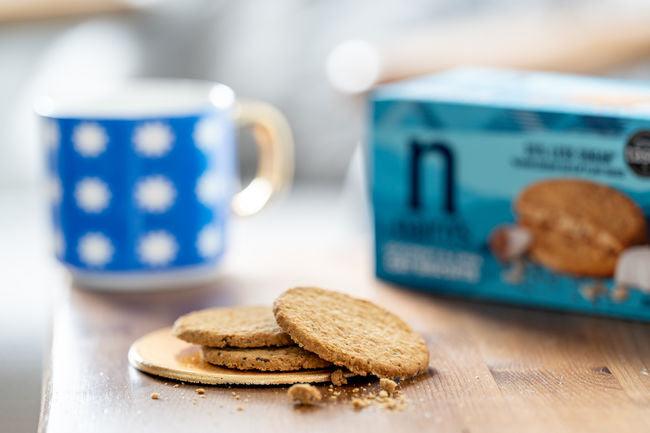 Nairns Coconut & Chia Oat Biscuits, 200g - Buongiorno Caffe' & More